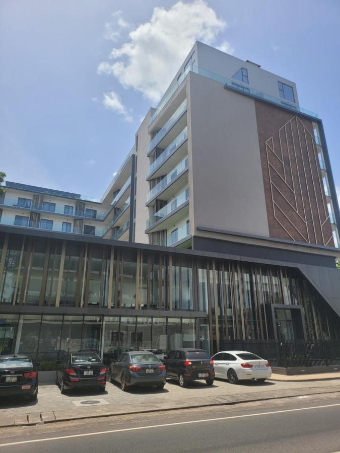 Rt Properties @ The Lennox Airport Residential Accra Exteriör bild